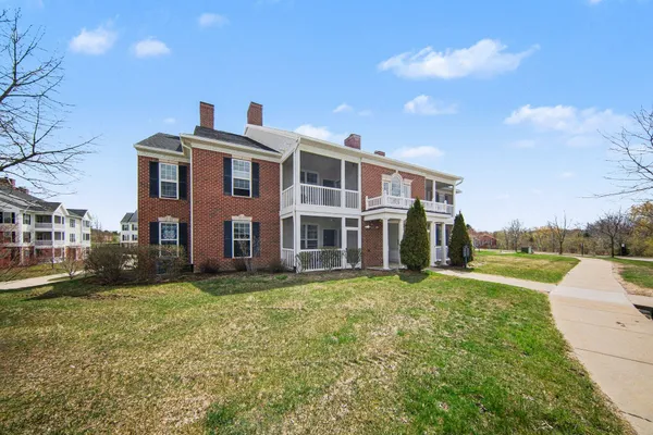 $330,000 | 1016 Summerfield Glen, Unit 87, Ann Arbor, MI 48103