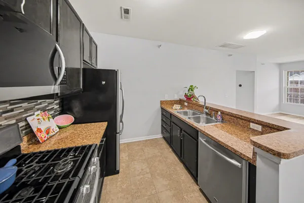 $330,000 | 1016 Summerfield Glen, Unit 87, Ann Arbor, MI 48103