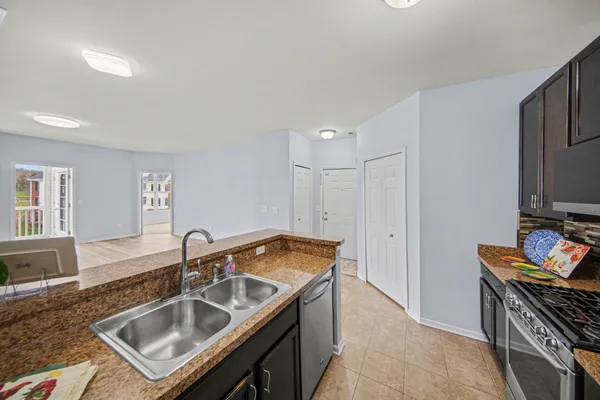 $330,000 | 1016 Summerfield Glen, Unit 87, Ann Arbor, MI 48103