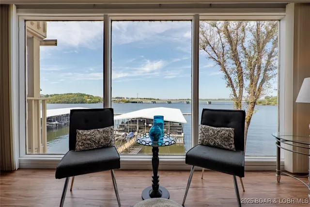 $268,000 | 875 Parkside Place, Unit A206, Osage Beach, MO 65065