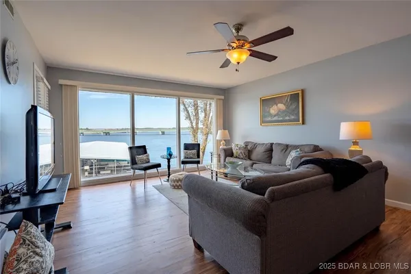 $268,000 | 875 Parkside Place, Unit A206, Osage Beach, MO 65065