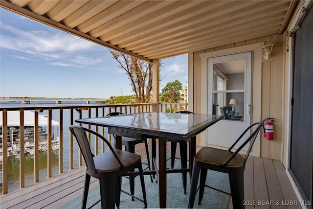 $268,000 | 875 Parkside Place, Unit A206, Osage Beach, MO 65065