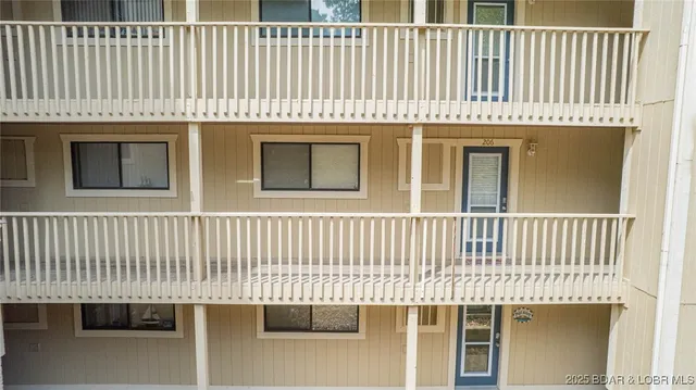 $268,000 | 875 Parkside Place, Unit A206, Osage Beach, MO 65065