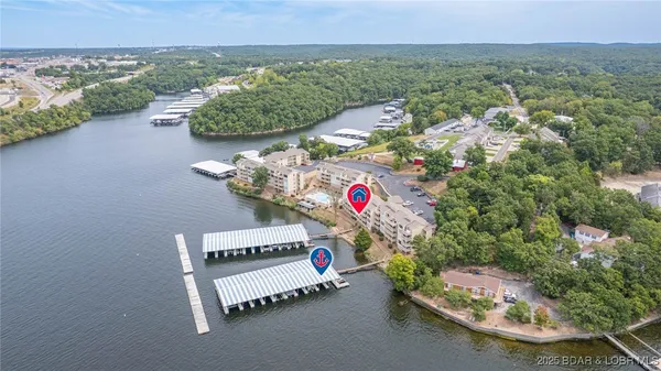 $268,000 | 875 Parkside Place, Unit A206, Osage Beach, MO 65065