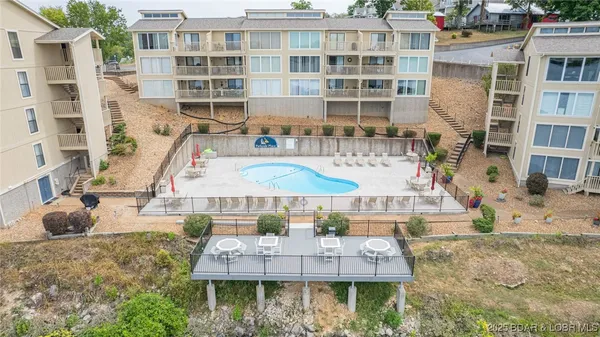 $268,000 | 875 Parkside Place, Unit A206, Osage Beach, MO 65065