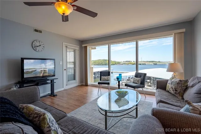 $268,000 | 875 Parkside Place, Unit A206, Osage Beach, MO 65065