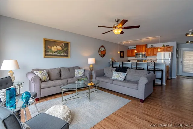 $268,000 | 875 Parkside Place, Unit A206, Osage Beach, MO 65065
