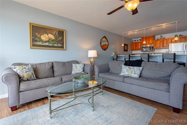 $268,000 | 875 Parkside Place, Unit A206, Osage Beach, MO 65065