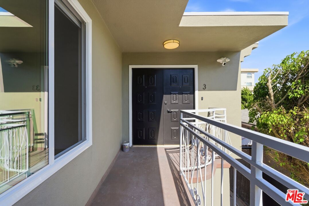 1861 Midvale Avenue, Unit 3 Los Angeles, CA 90025 - Photo 13 of 13