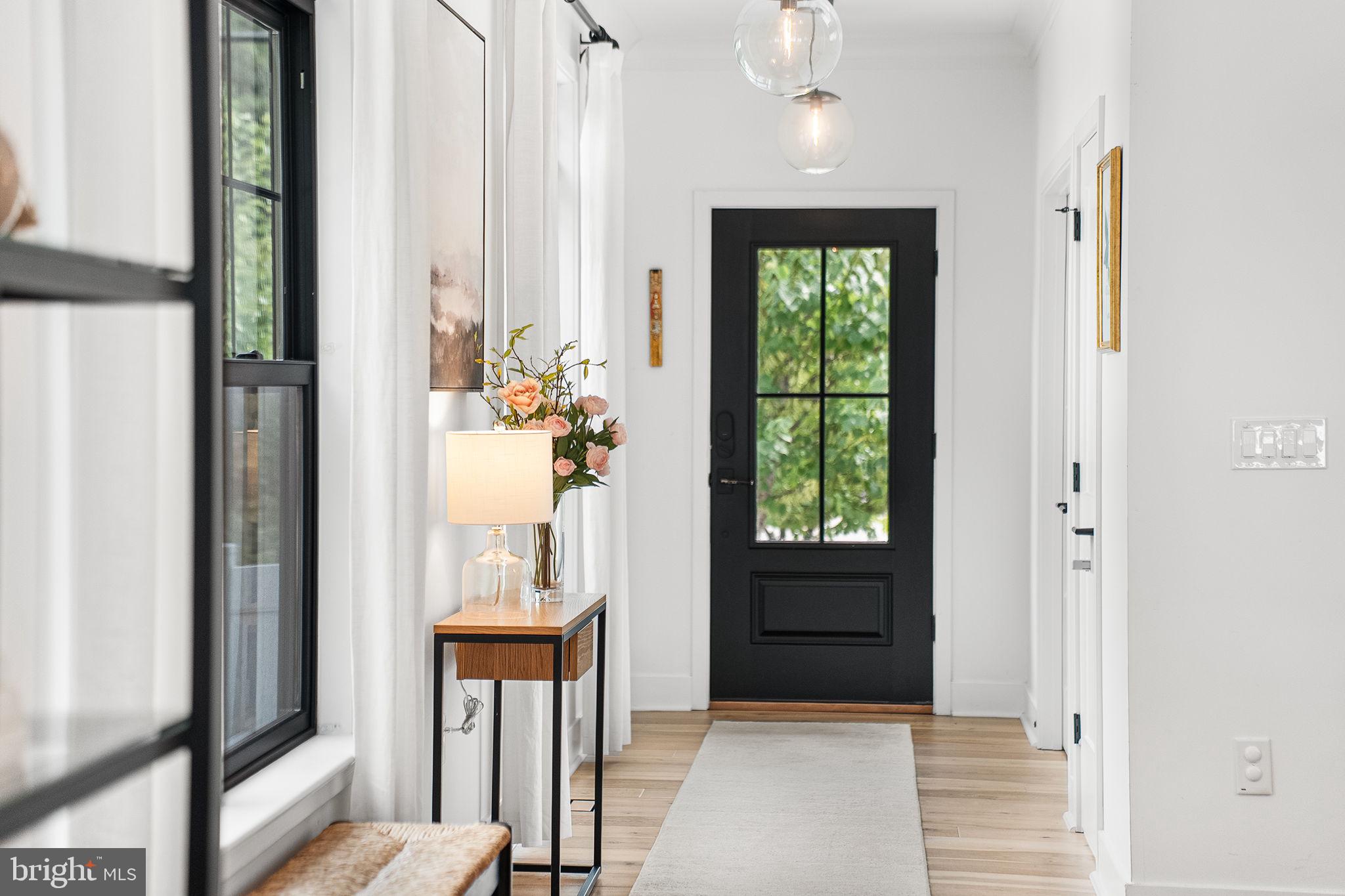 8006 Fort Hunt Road Alexandria, VA 22308 - Photo 2 of 50 Gallery Image 2