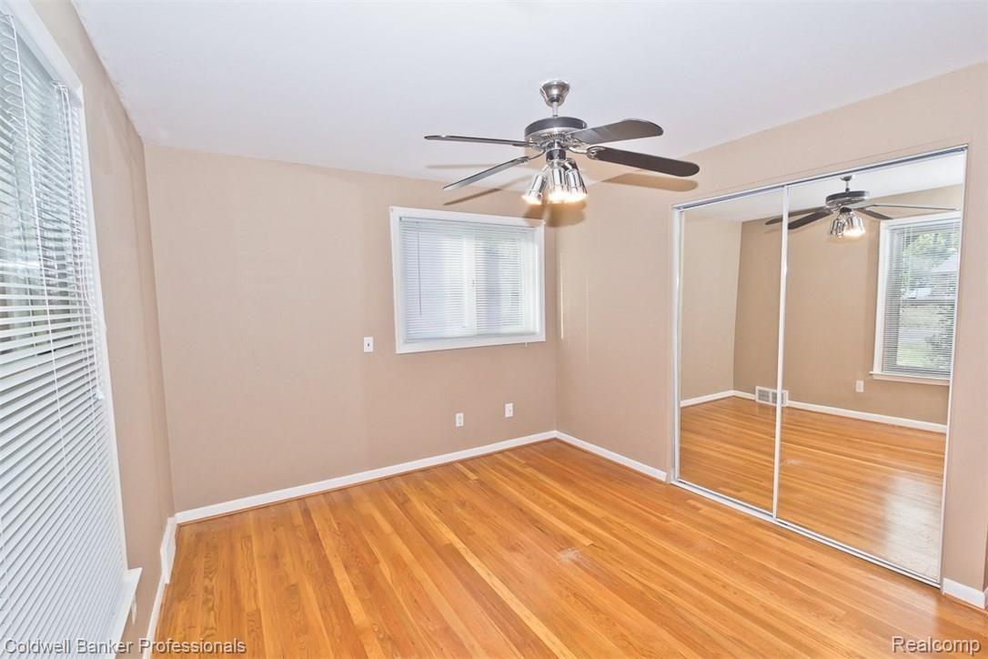 29327 Rambling Road Southfield, MI 48076 - Photo 17 of 22 IMG_0599.jpg