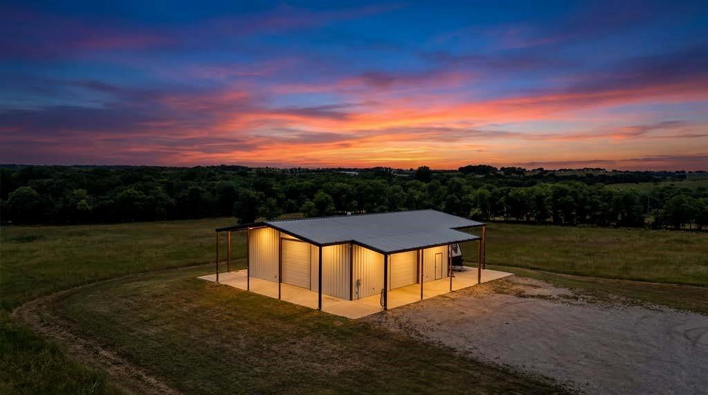 1161 Alsdorf Road Ennis, TX 75119 - Photo 2 of 28