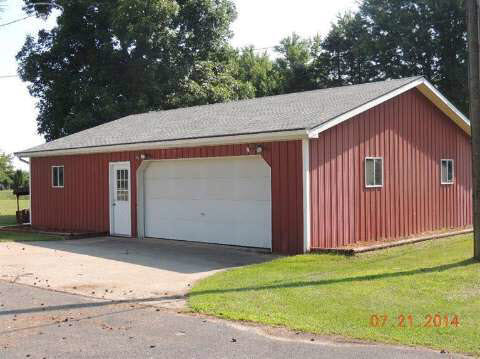 8824 Birch Run Road Millington, MI 48746 - Photo 2 of 16 20415763-1.JPG