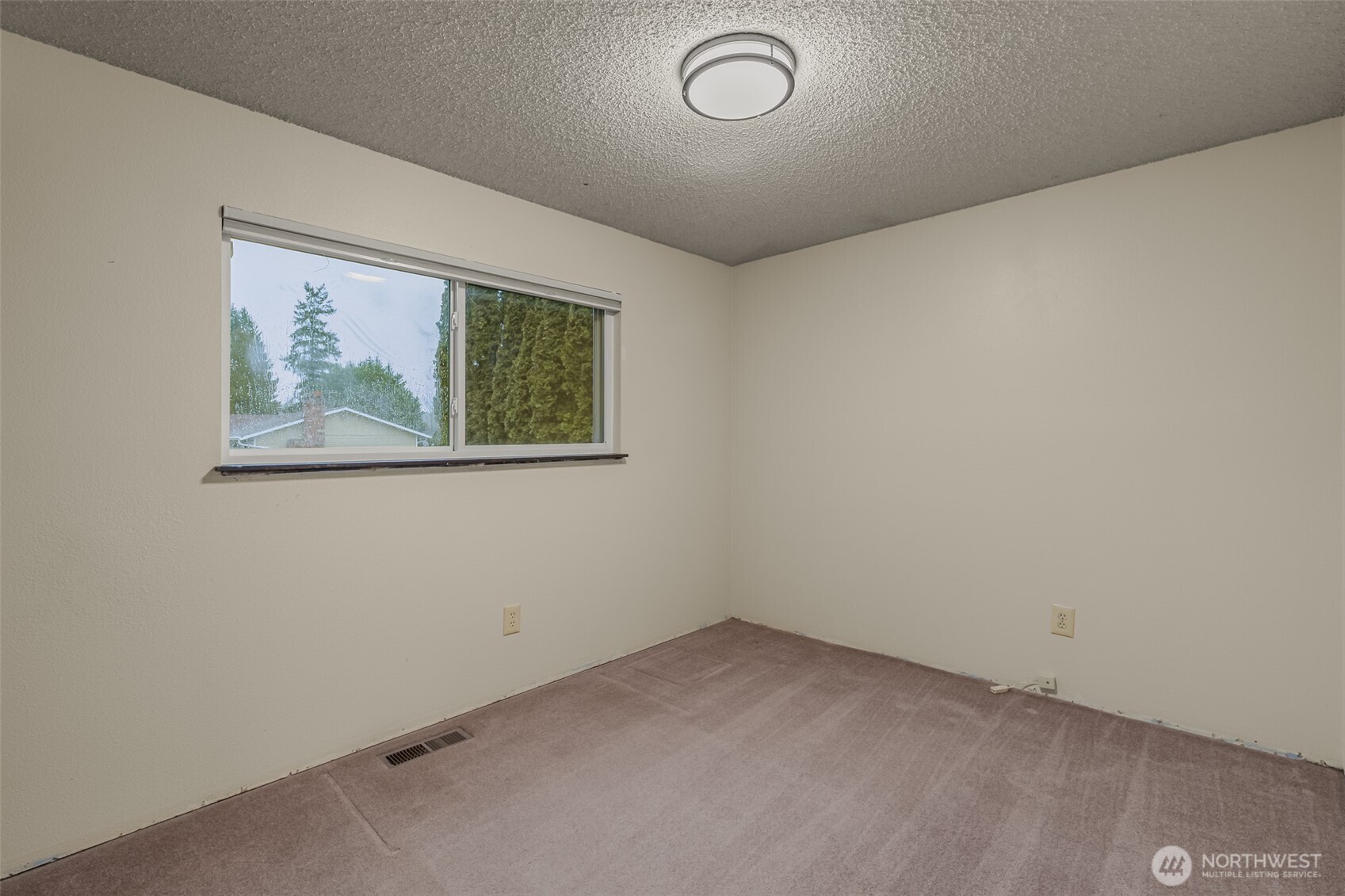 2207 Bremerton Avenue Northeast Renton, WA 98059 - Photo 21 of 40