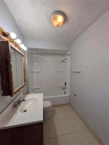 $800 | 725 Chartiers Street, Unit 2, Bridgeville, PA 15017