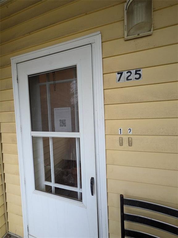 725 Chartiers Street, Unit 2 Bridgeville, PA 15017 - Photo 2 of 19 a close view of a door
