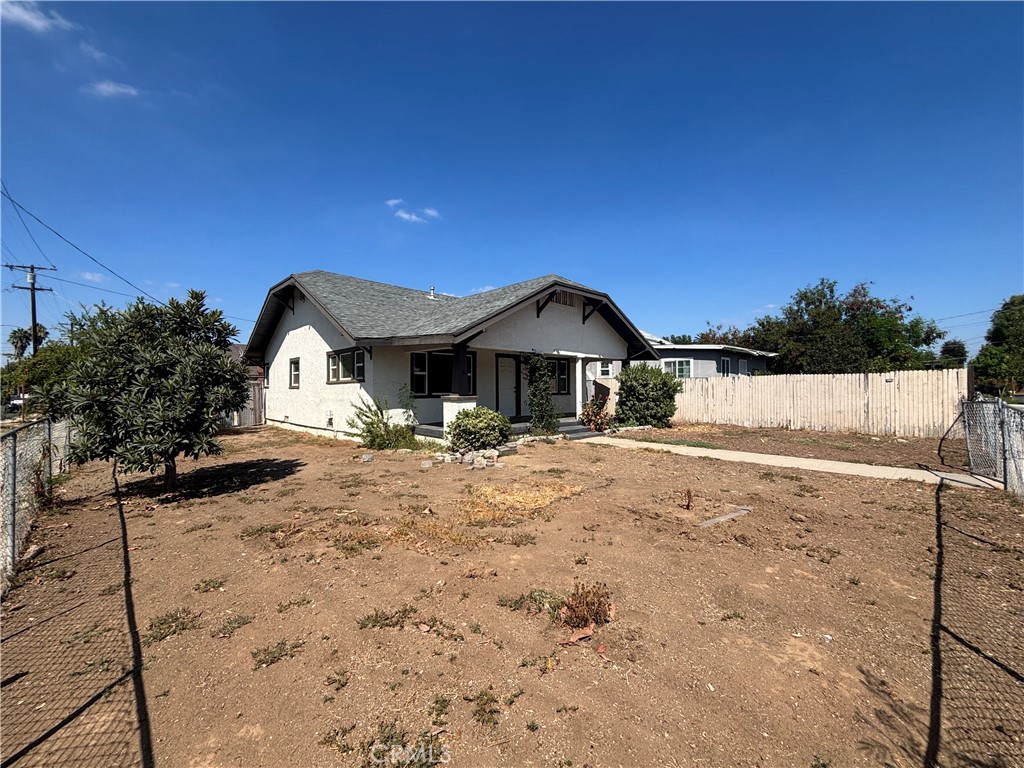 4793 Grove Riverside Ca Riverside, CA 92507 - Photo 20 of 23 a front view of a house with a yard