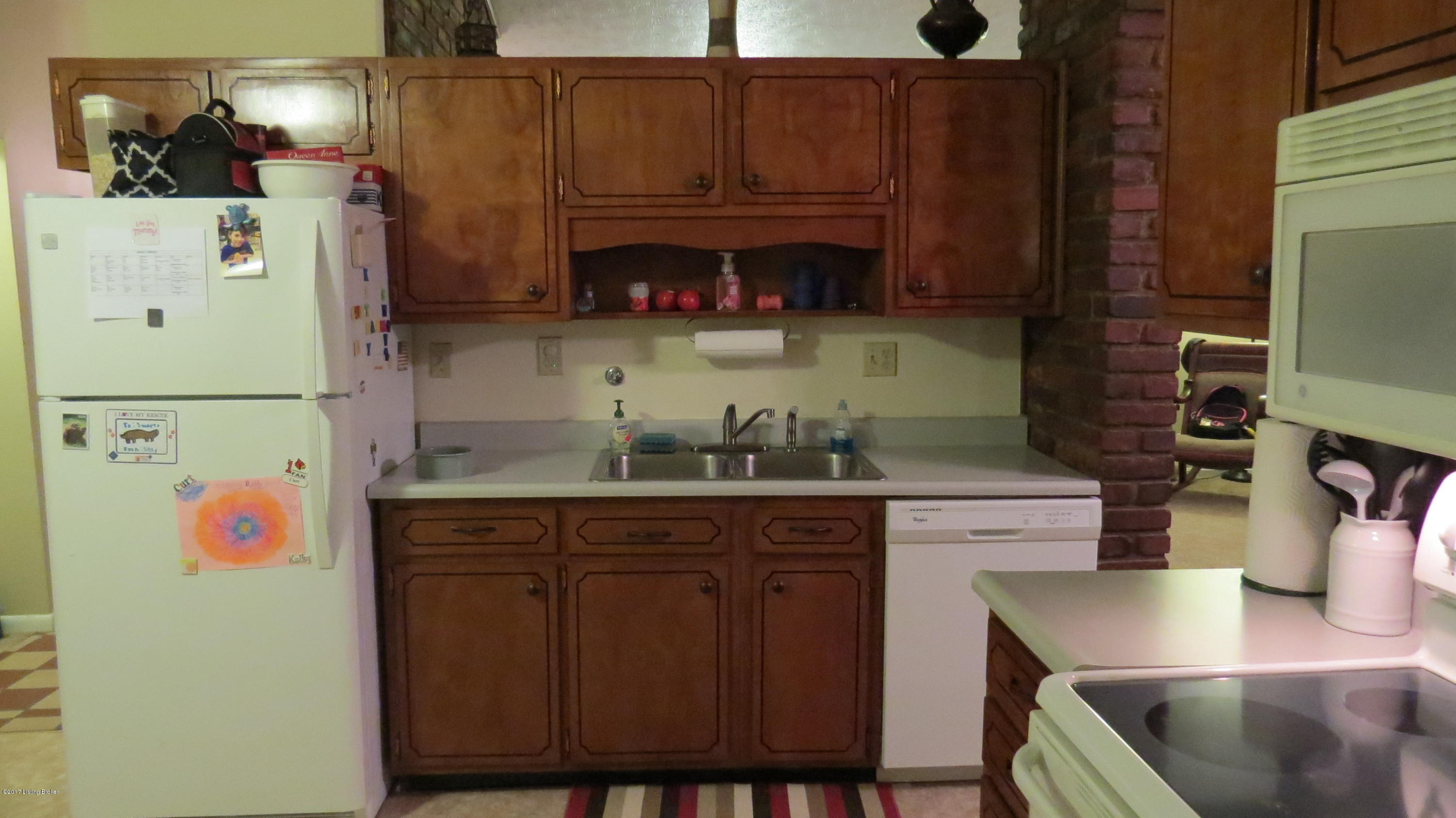 6809 Fernview Road Louisville, KY 40291 - Photo 12 of 29 Fernview 2017 048