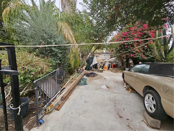 $799,950 | 566 East Santa Fe Street, San Bernardino, CA 92408