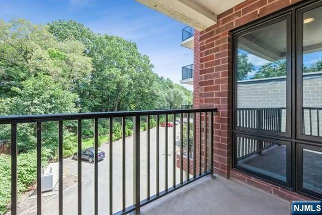 17 Meadow Road, Unit 307 Rutherford, NJ 07070 - Photo 17 of 21