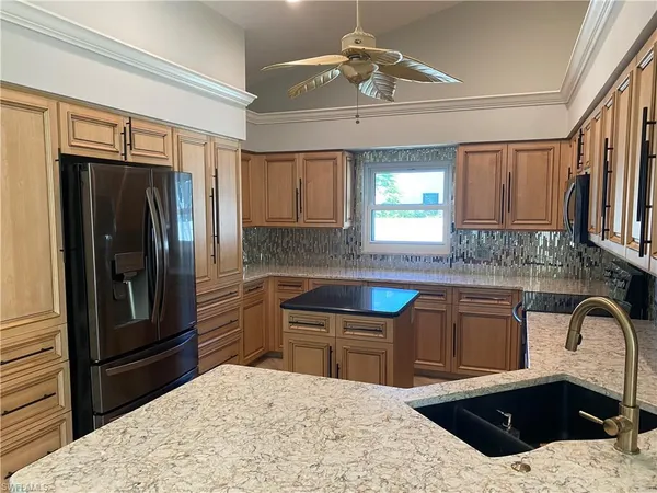 $3,900 | 71 Heritage Way, Naples, FL 34110