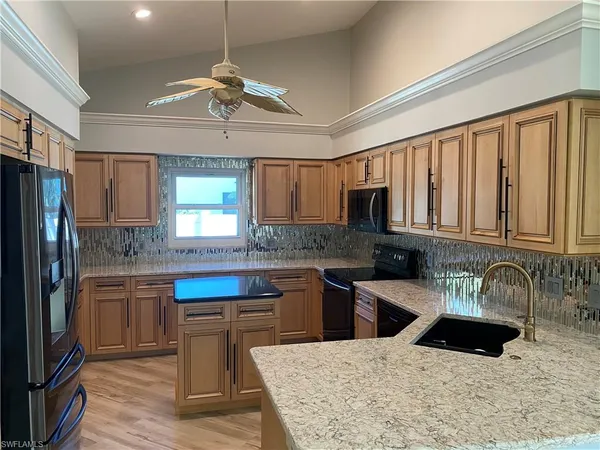 $3,900 | 71 Heritage Way, Naples, FL 34110