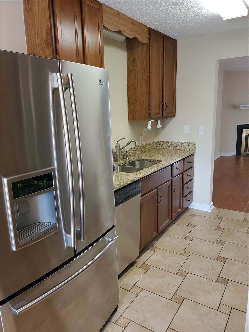 5928 Shady Grove Circle Raleigh, NC 27609 - Photo 21 of 30 Kitchen