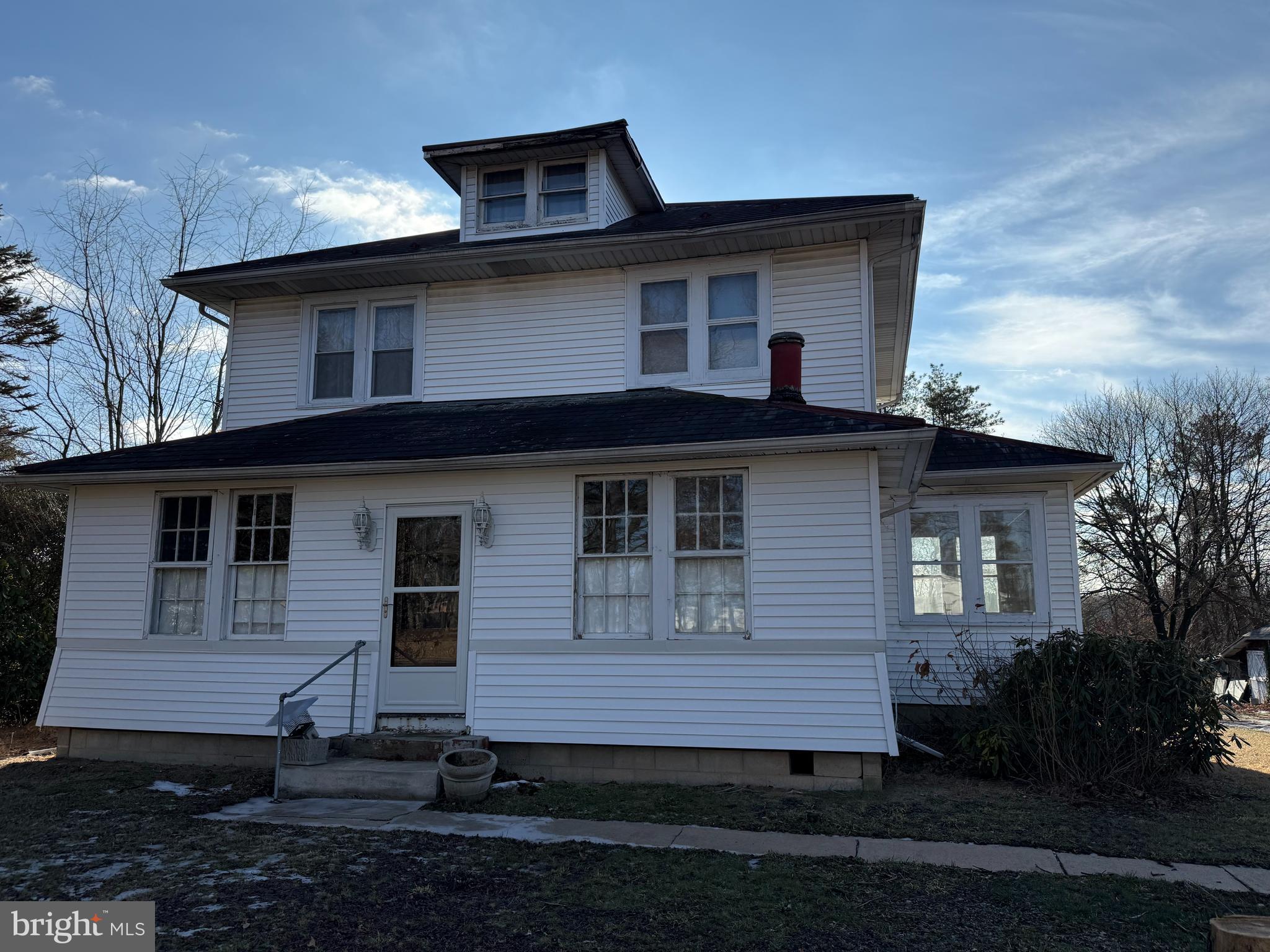 8340 Interchange Road Lehighton, PA 18235 - Photo 5 of 87 a front view of a house with a yard