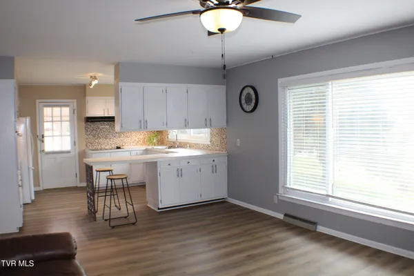 $2,200 | 2001 Lynnwood Road, Unit 3, Kingsport, TN 37660