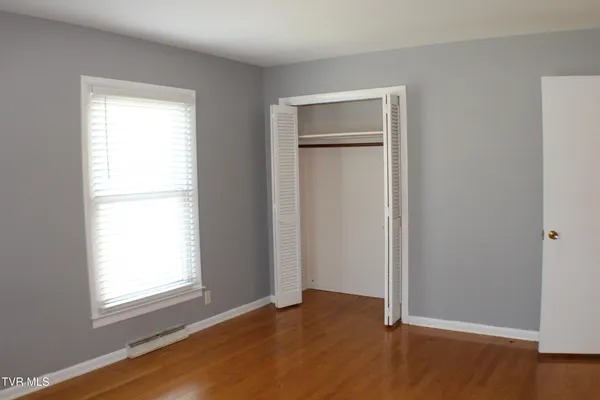 $2,200 | 2001 Lynnwood Road, Unit 3, Kingsport, TN 37660