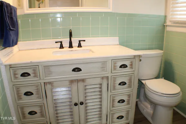 $2,200 | 2001 Lynnwood Road, Unit 3, Kingsport, TN 37660