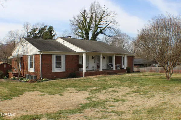 $2,200 | 2001 Lynnwood Road, Unit 3, Kingsport, TN 37660