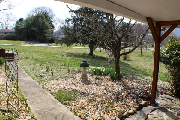 $2,200 | 2001 Lynnwood Road, Unit 3, Kingsport, TN 37660