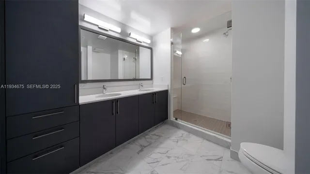 $4,675 | 19401 West Dixie Highway, Unit 806, Miami, FL 33180