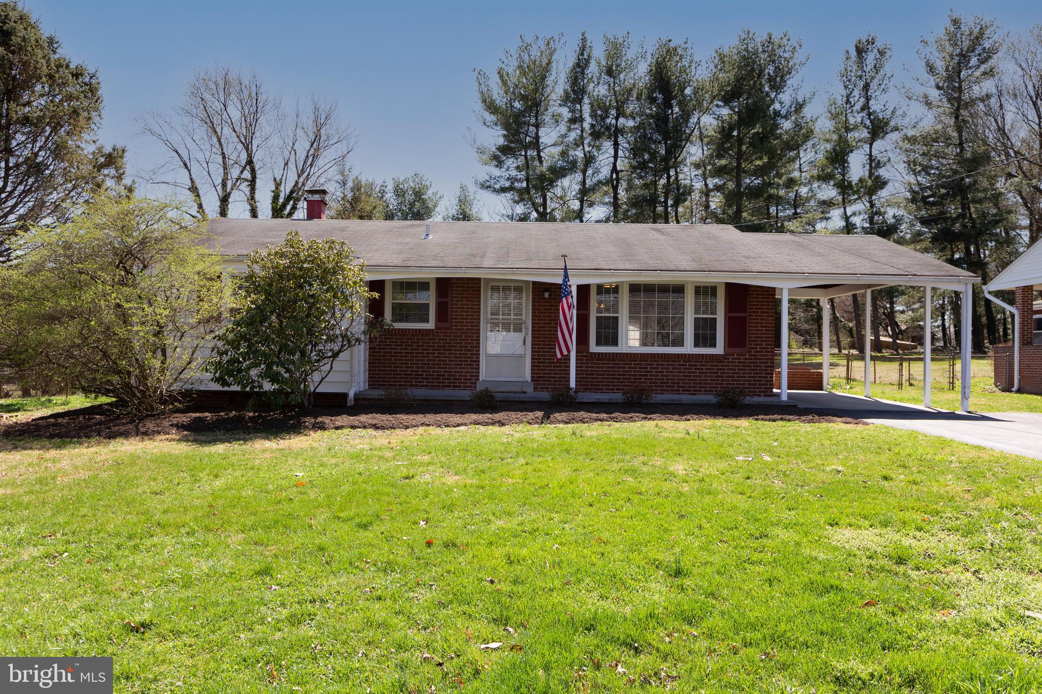 4 Cinnamon Fern Road Round Hill, VA 20141 - Photo 2 of 30