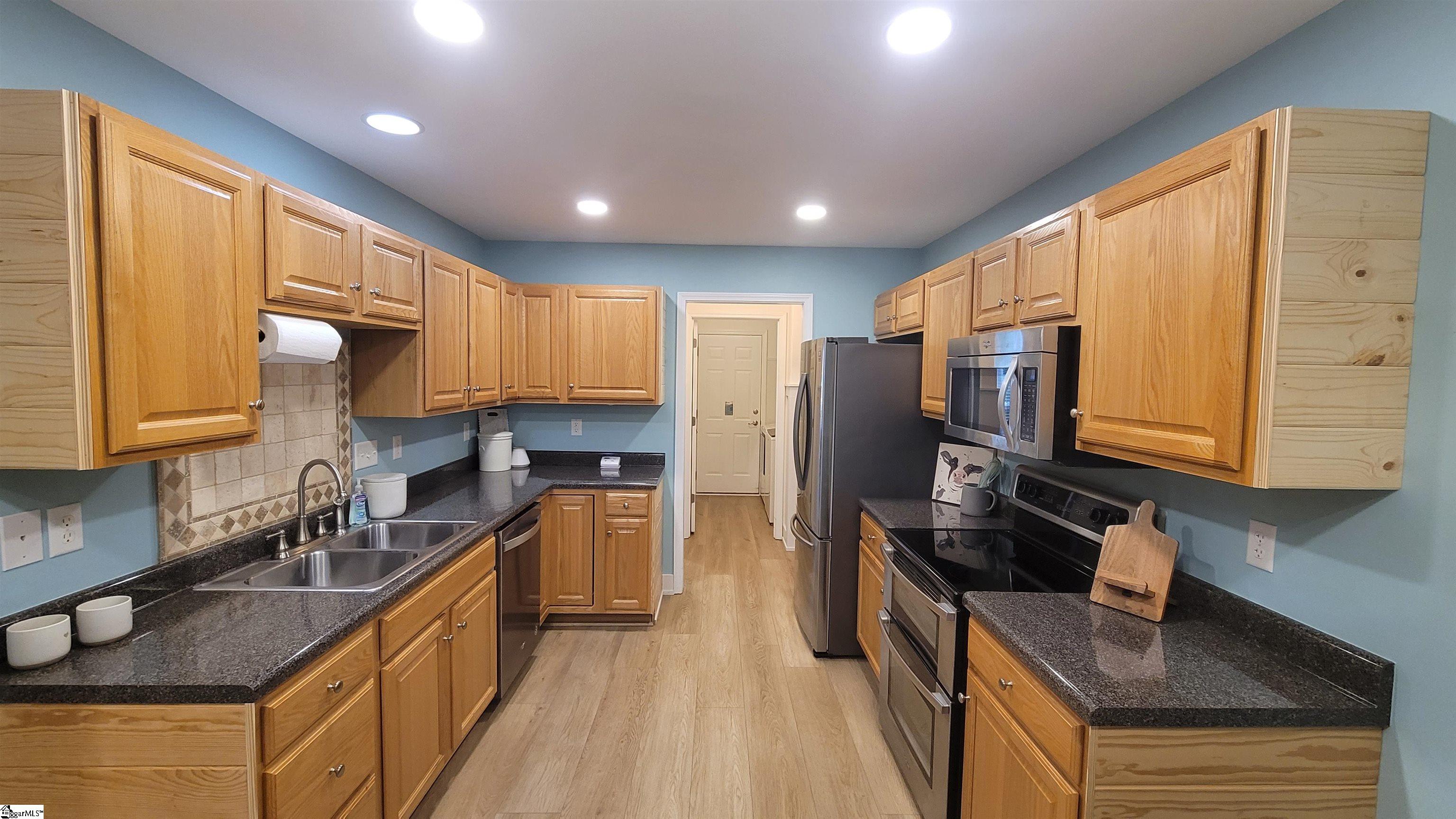 235 Fledgling Way Easley, SC 29642 - Photo 2 of 25 Gallery Image 2