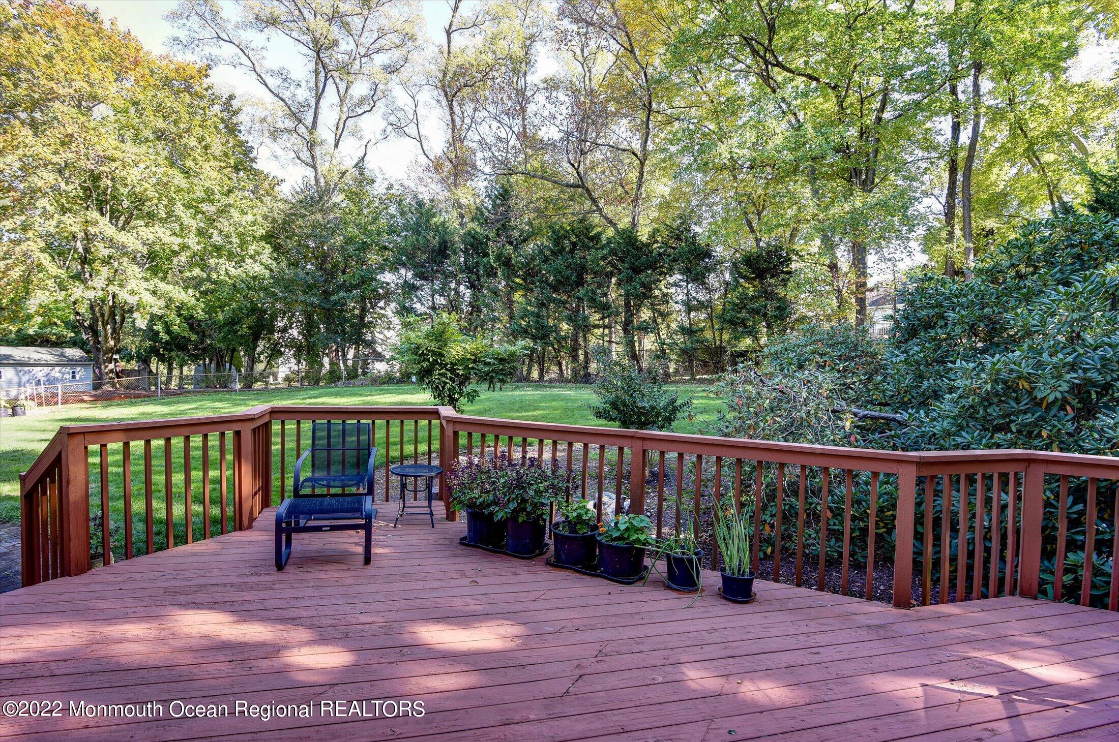 107 Tennent Road Morganville, NJ 07751 - Photo 38 of 41 36-Deck