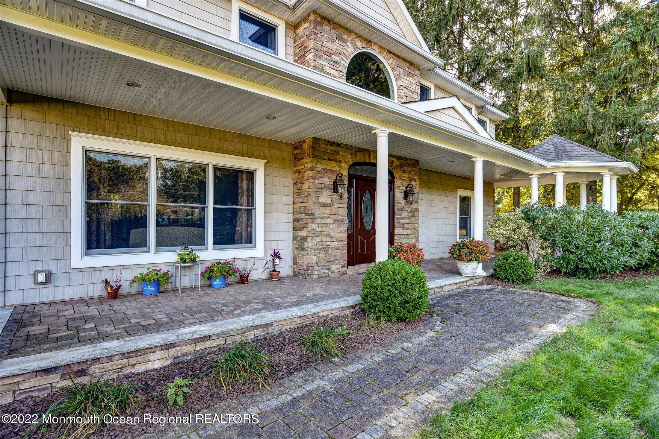 107 Tennent Road Morganville, NJ 07751 - Photo 5 of 41 photo4