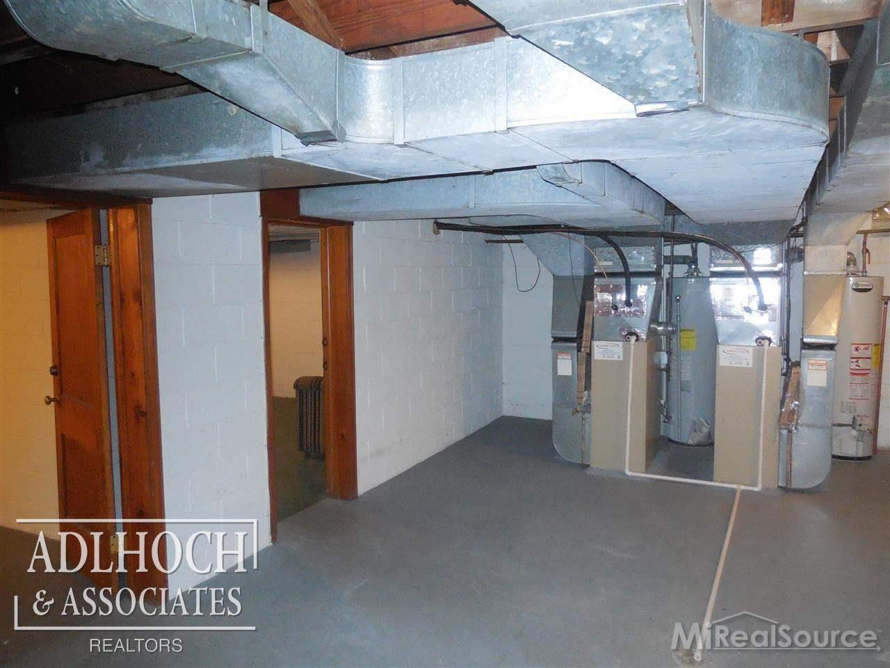 744 Harcourt Road Grosse Pointe, MI 48230 - Photo 19 of 23