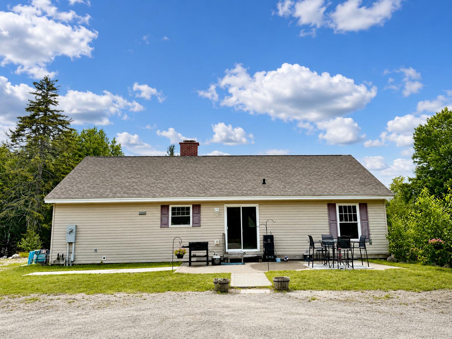 78 Ell Point Road East Machias, ME 04630 - Photo 2 of 37 4BFE7822-CB93-40DF-9899-93B4FC4153A4 cop