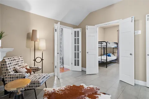 $995,000 | 2106 Kenwood Avenue, Austin, TX 78704