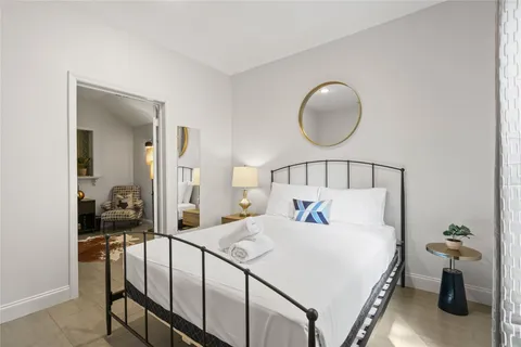 $995,000 | 2106 Kenwood Avenue, Austin, TX 78704