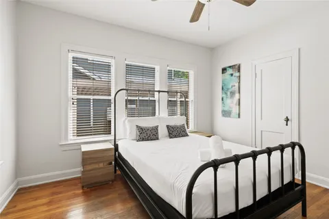 $995,000 | 2106 Kenwood Avenue, Austin, TX 78704