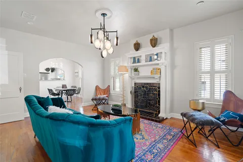 $995,000 | 2106 Kenwood Avenue, Austin, TX 78704