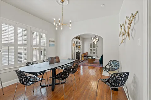 $995,000 | 2106 Kenwood Avenue, Austin, TX 78704