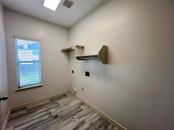 $2,800 | 20937 Mandrake Drive, Pflugerville, TX 78660