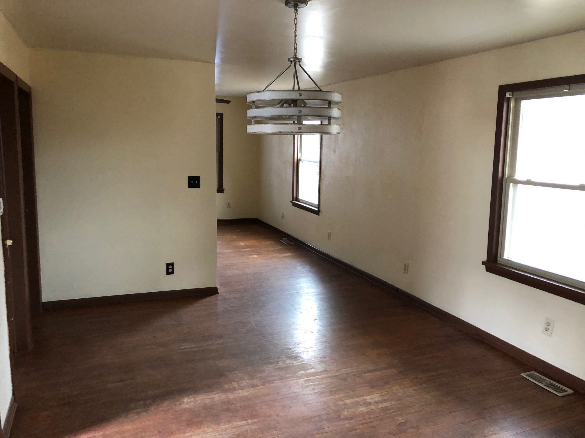 1225 Monroe Street Rochester, IN 46975 - Photo 2 of 16