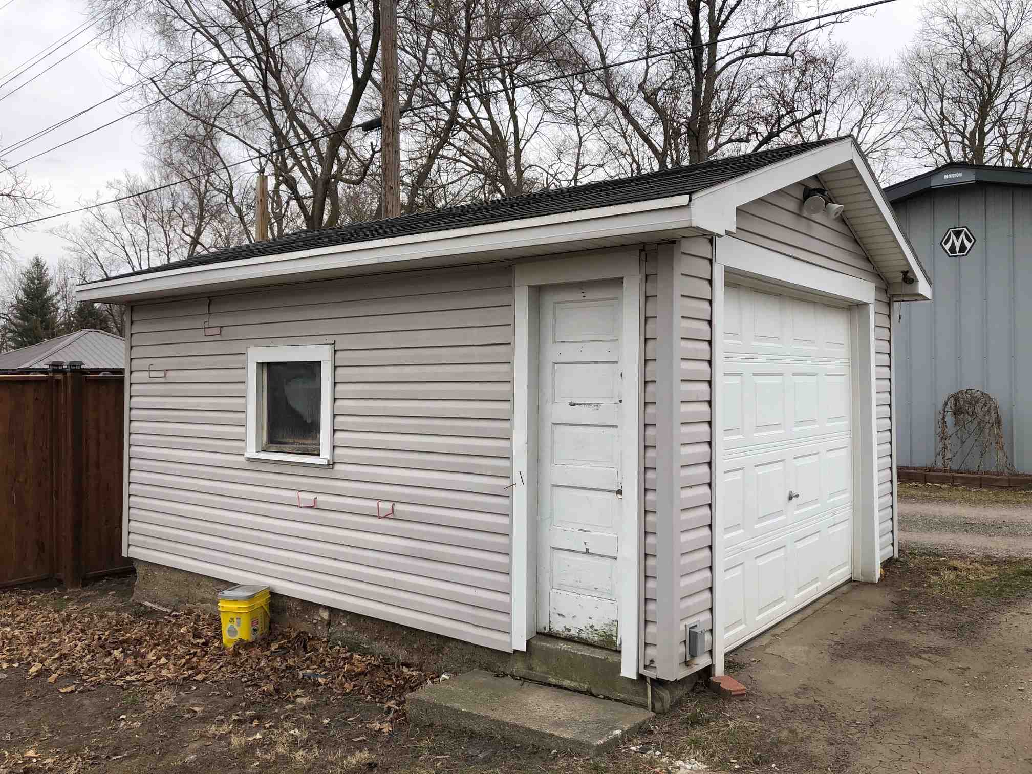 1225 Monroe Street Rochester, IN 46975 - Photo 12 of 16