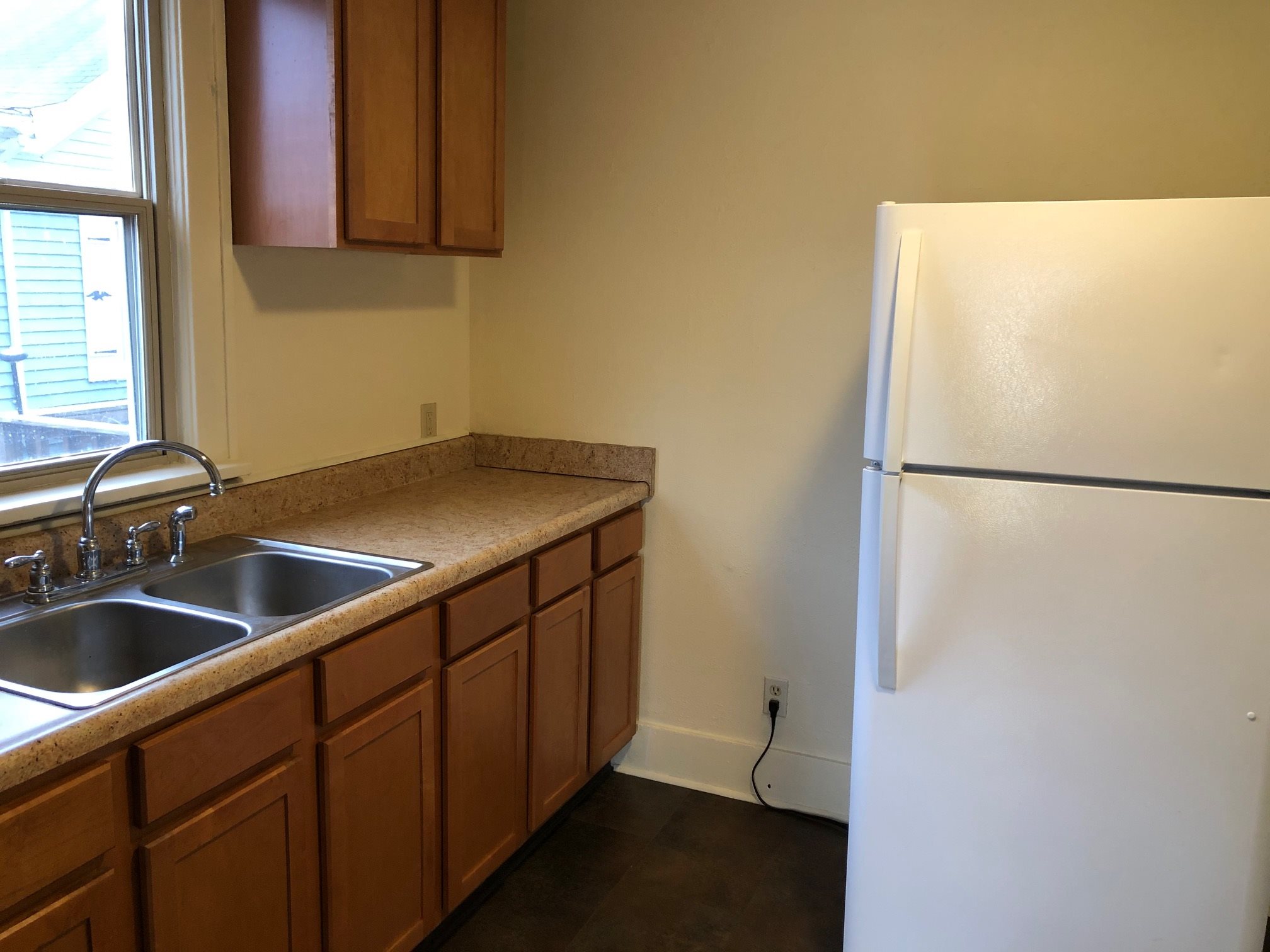 1225 Monroe Street Rochester, IN 46975 - Photo 4 of 16