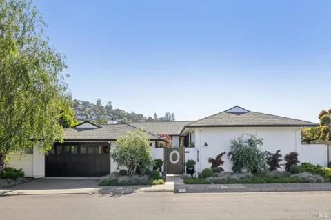 $8,500,000 | 19 Peninsula Road, Belvedere, CA 94920